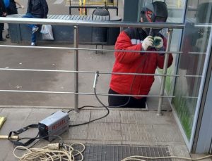 В кратчайший срок поручень был&hellip;